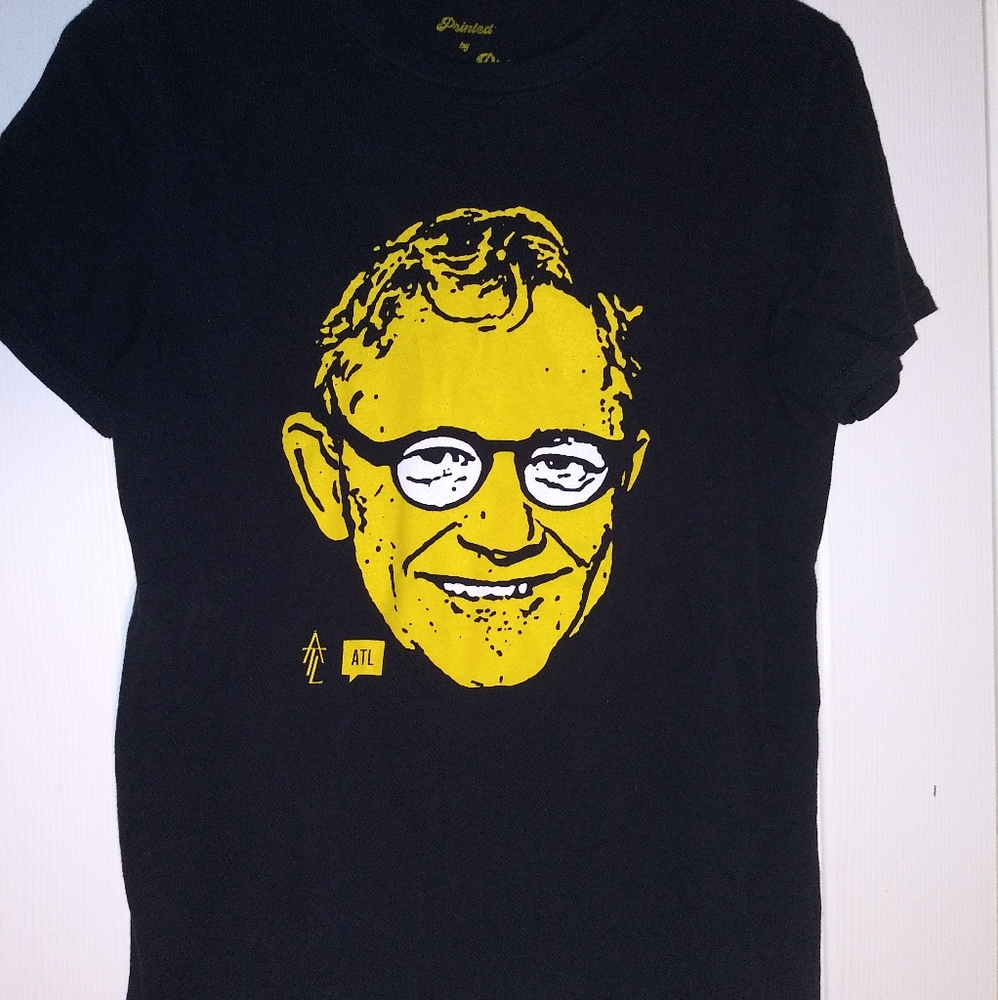Graphic tee